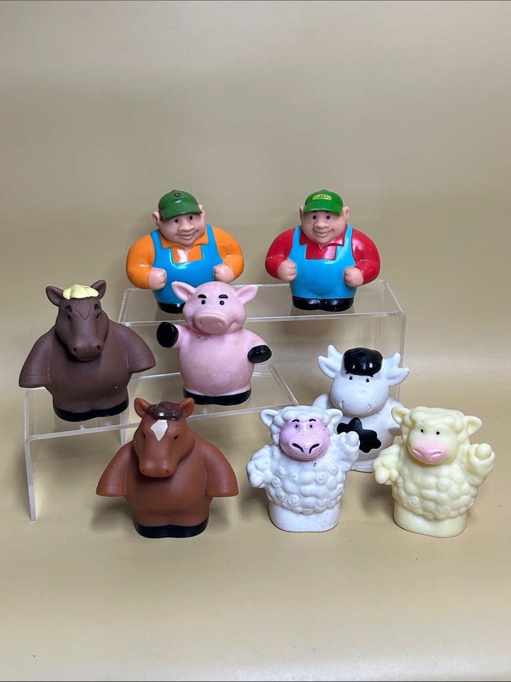 Set of 7 TOMY ERTL John Deere Farmer Pig Horse Sheep Farm and cow Figures